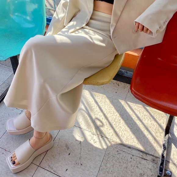 Shop Peche Square Toe Chunky Slides in Cream & Beige - Picture 2 of 6